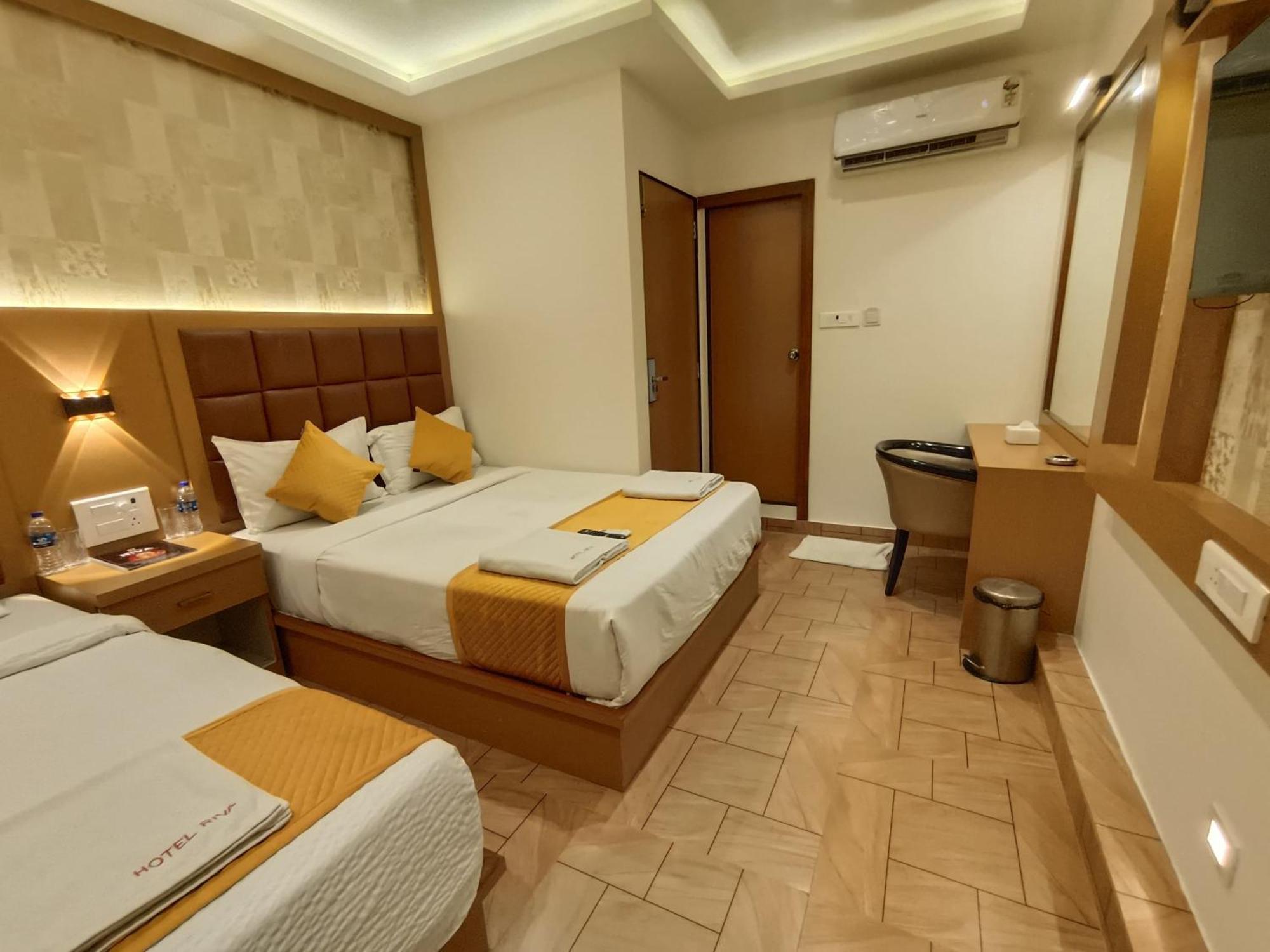 Hotel Riva International Goregaon- Near Nesco Bombay Exterior foto